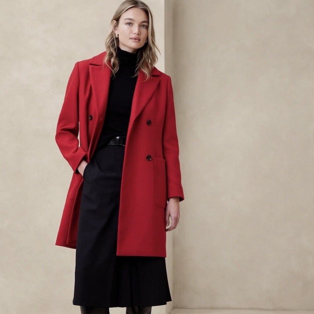 Banana Republic Women’s Classic Red Coat Size PS